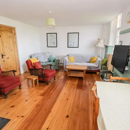 The Old School House * Carrigallen